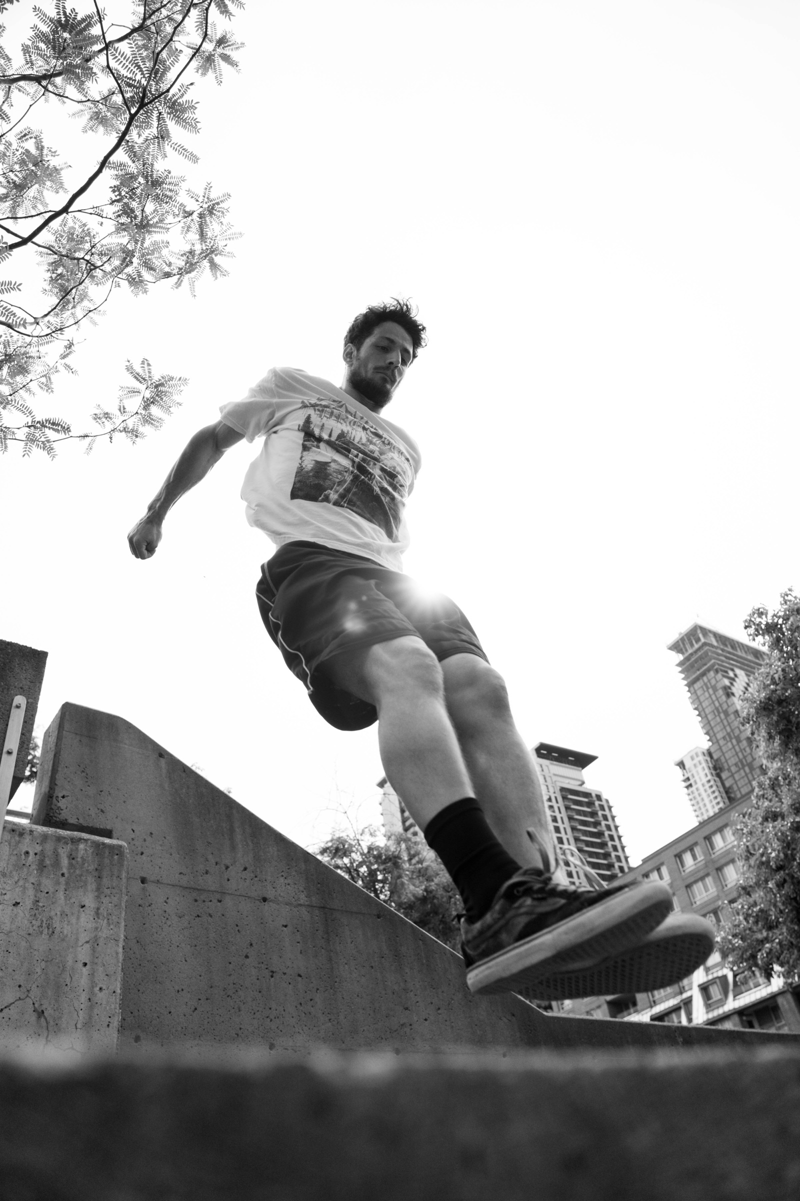 Tommy Charest prepping for impact on a big droppy challenge